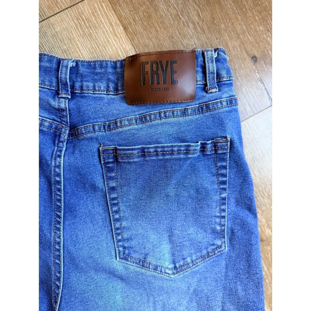 Frye excellent straight